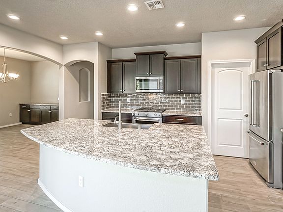 Kitchen - Thatcher Desert Ridge