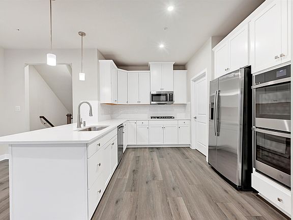 Griffin Hall w Finished Basement