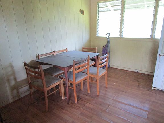 3rd image of 98 Ainako Ave