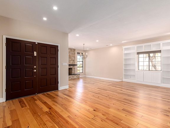 3rd image of 8025 E Del Platino Dr