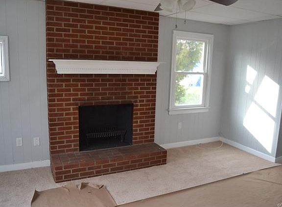 4th image of 4815 Kinloch Ln