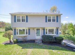 8 Apple Ridge Ln, North Grafton, MA 01536