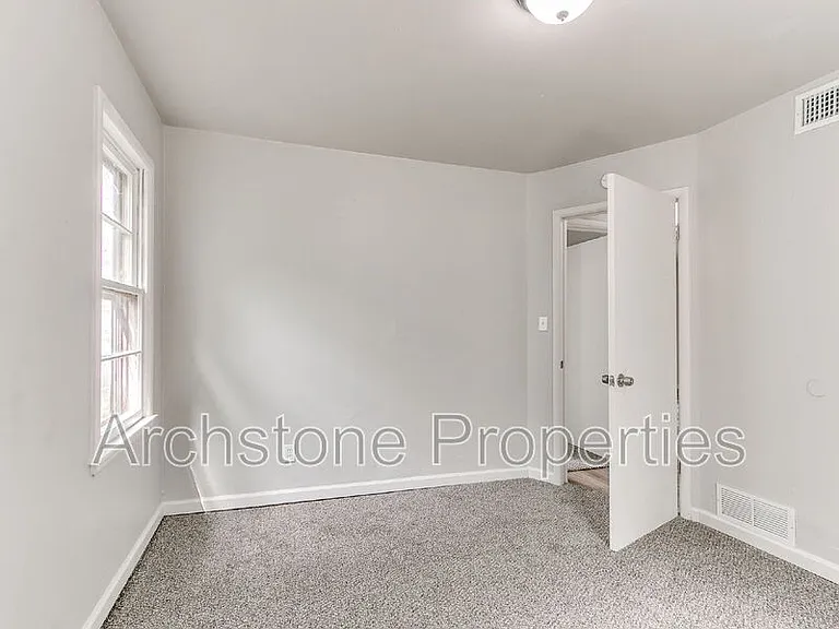 2312 Mustang St — Photo 38