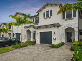 480 NW 203rd Ter, Miami Gardens, FL 33169