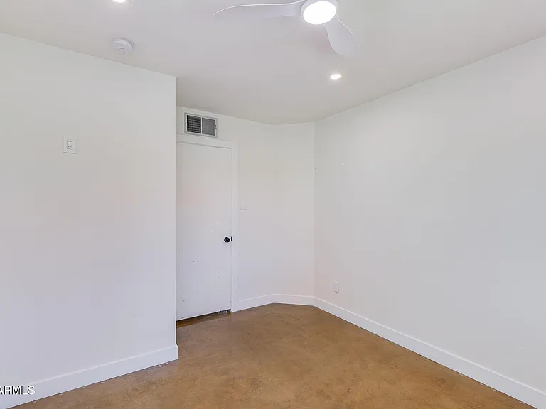 3412 E Turney Ave — Photo 23
