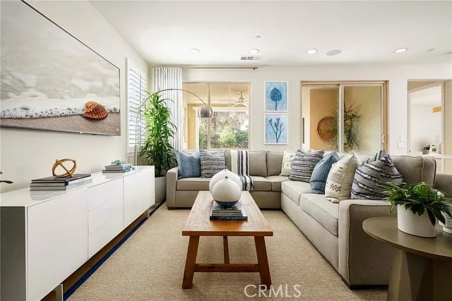 939 Spadra Ave — Photo 3