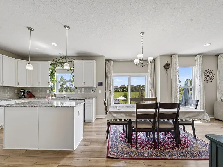3805 Mantle Dr — Photo 21