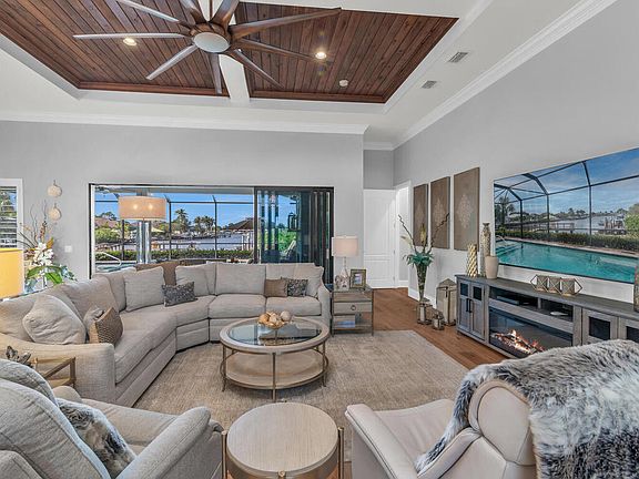 5th image of 161 Cays Dr