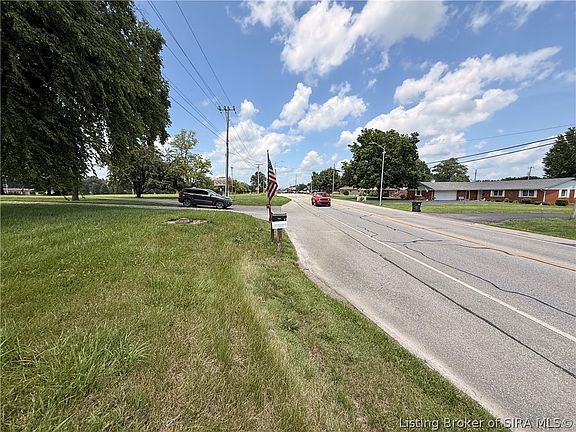 3rd image of 712 S Gardner Street