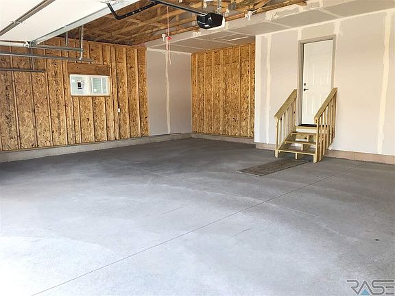2nd image of 414 Quinn Ave