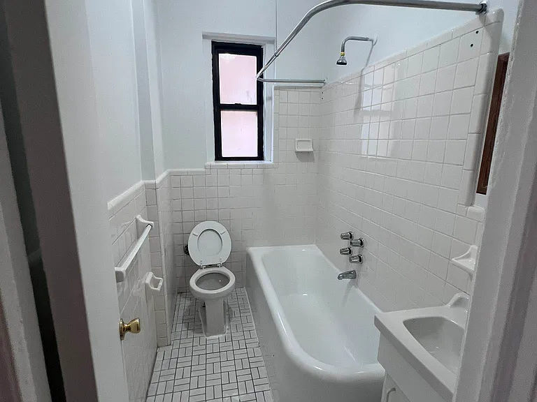 3165 Decatur Ave #7C — Photo 2