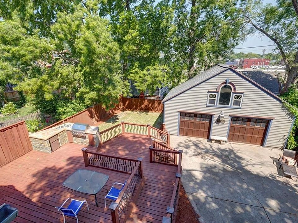 1st image of 3027 McGee St