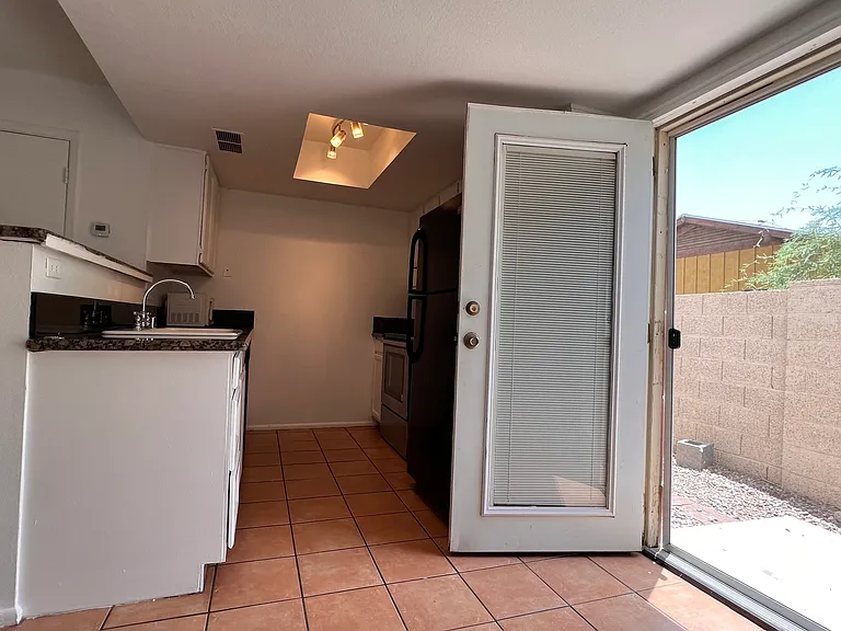 310 S Wilson St #101 — Photo 7