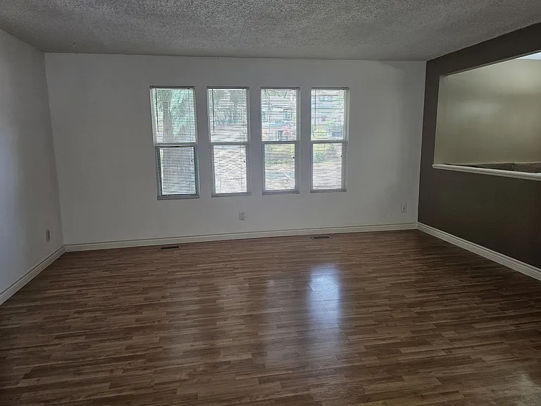 8140 Cade Barr St — Photo 3
