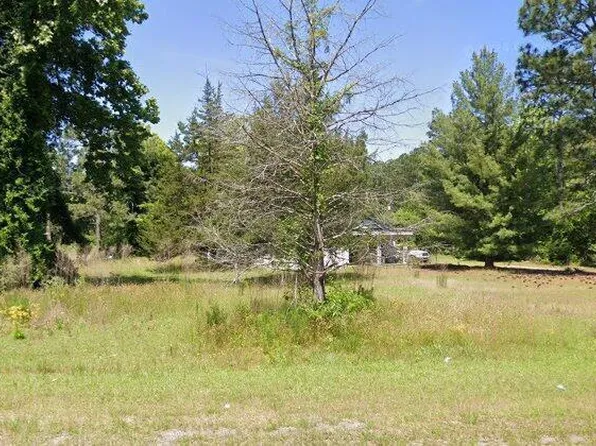 284 Lucas Rd, West End, NC 27376