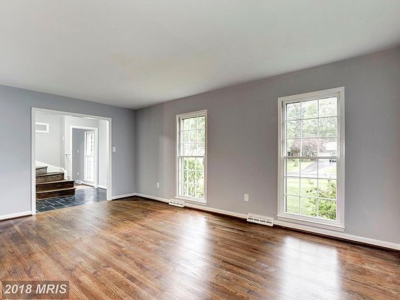 2nd image of 4904 Sunflower Dr