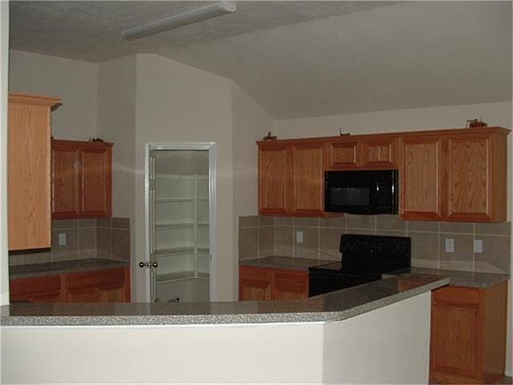 5th image of 3815 E Piper Grove Dr