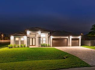2548 SW 15th Pl, Cape Coral, FL 33914