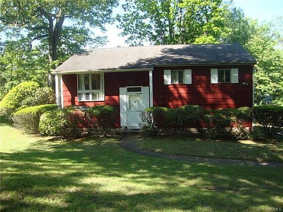 2nd image of 563 Millburn Ct