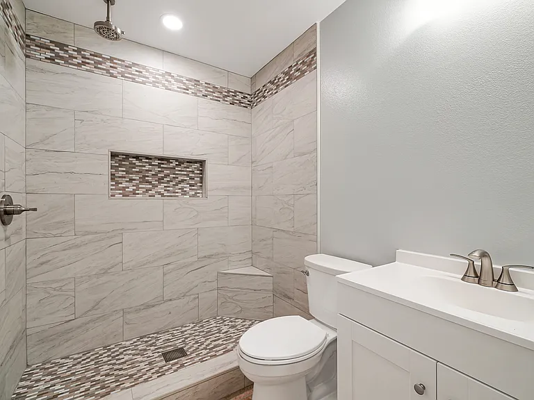 626 Manzanita Dr — Photo 18