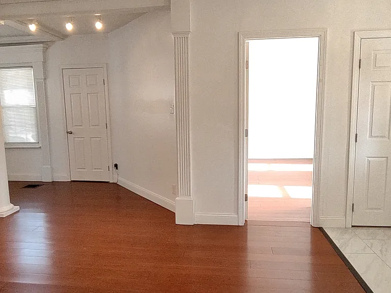 21 Ash St #1 — Photo 17