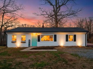 383 Ridge Rd, Troutville, VA 24175