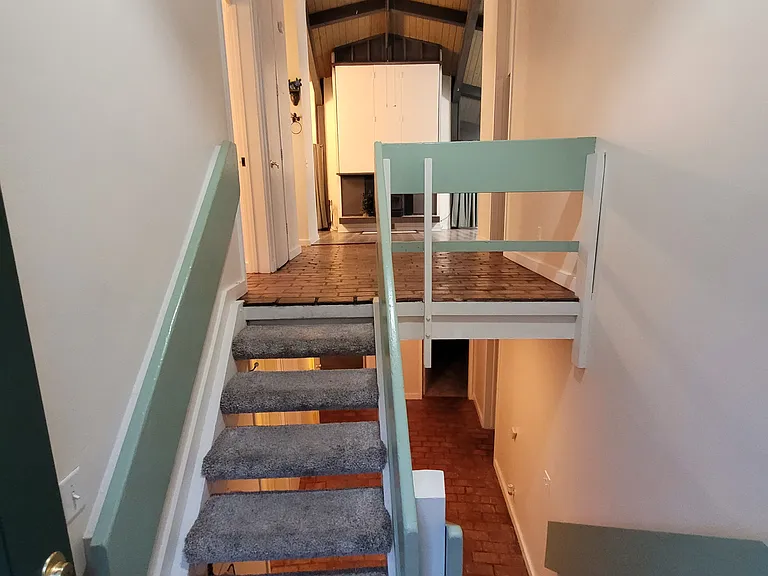 872 Sierra Vista Dr #5 — Photo 2