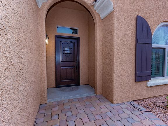 3rd image of 14211 S Via Del Farolito