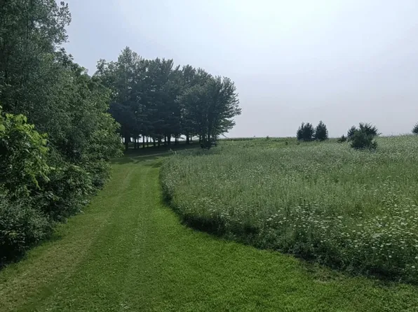 3730 W Banfield Rd, Potosi, WI 53820