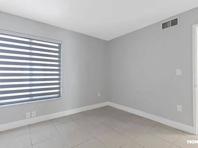 8827 SW 123rd Ct #105 — Photo 29