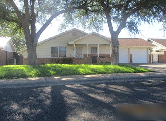 1st image of 3920 E Everglade Ave