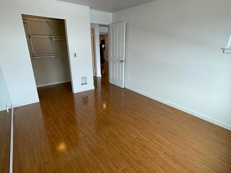 1504 Aurora Ave N #307 — Photo 15