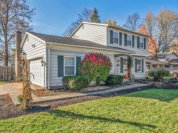3rd image of 3894 Ashlawn Dr