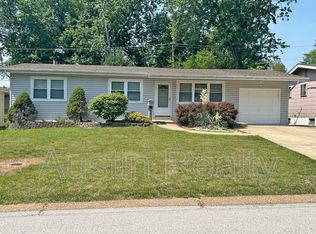 836 Holiday Ave, Hazelwood, MO 63042