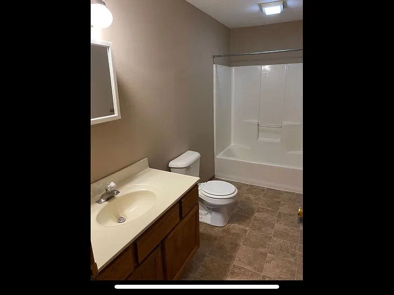 112 Eagle Ridge Dr — Photo 10
