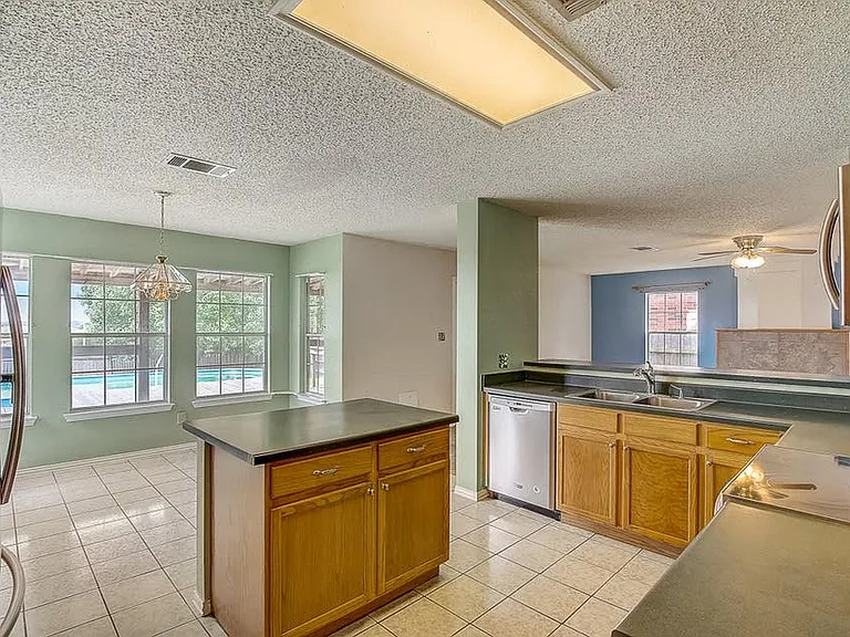 17627 Dansworth Dr — Photo 29