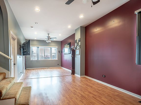 5th image of 3024 East Ave