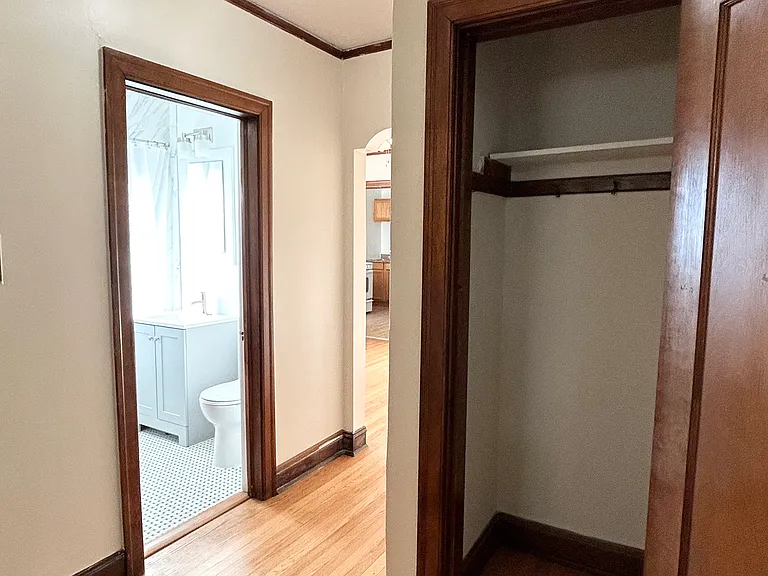 5236 N Rockwell St #1A — Photo 11