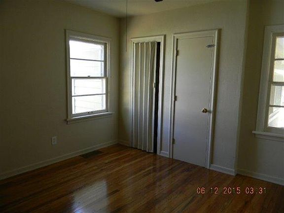 4th image of 909 Riverview Blvd