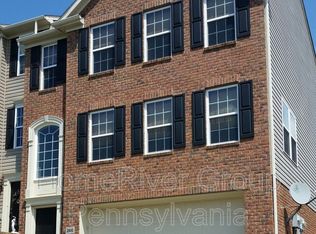 246 Maple Ridge Dr, Canonsburg, PA 15317