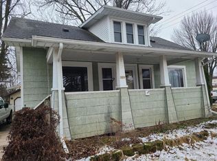 221 2nd St, Belleville, MI 48111