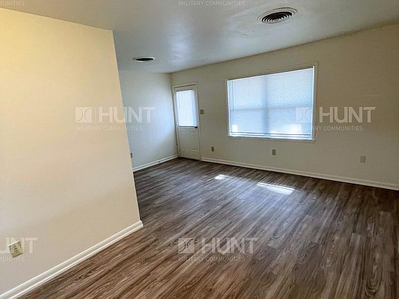 2nd image of 121 Dakota Dr