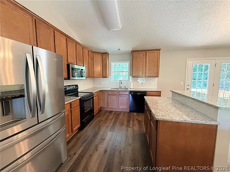 455 Crusaders Dr — Photo 5