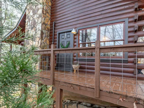 55 Ridgeview Ln, Blue Ridge, GA 30513