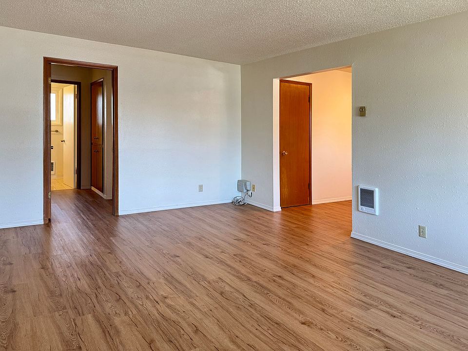 001 Sunrise Apartments 339 & 365 E Jackson St Monmouth OR Zillow