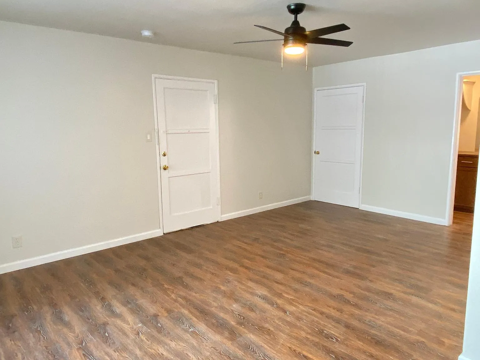 1405 E Ocean Blvd — Photo 3