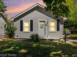 156 W Brickley Ave, Hazel Park, MI 48030
