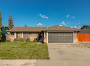 1731 E Chamberlain Dr, Turlock, CA 95382