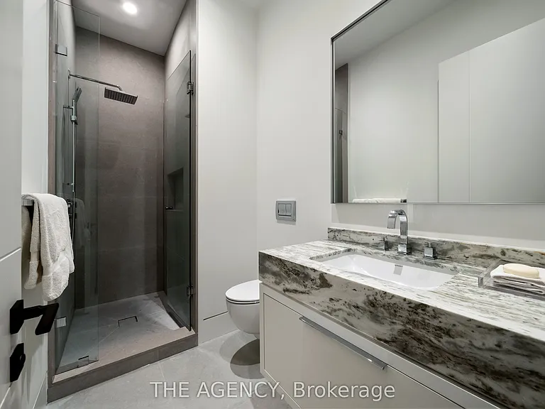 126 Sherwood Ave — Photo 42