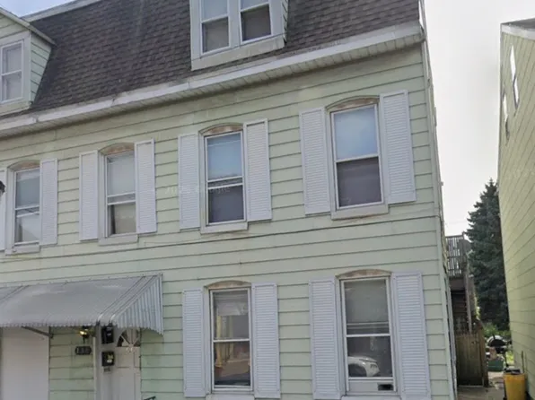 134 N Newberry St APT 3, York, PA 17401